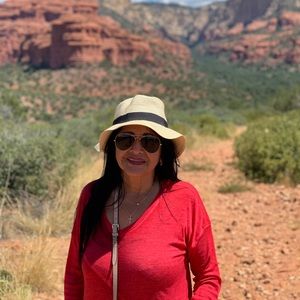 Meet your Posher, Dolores